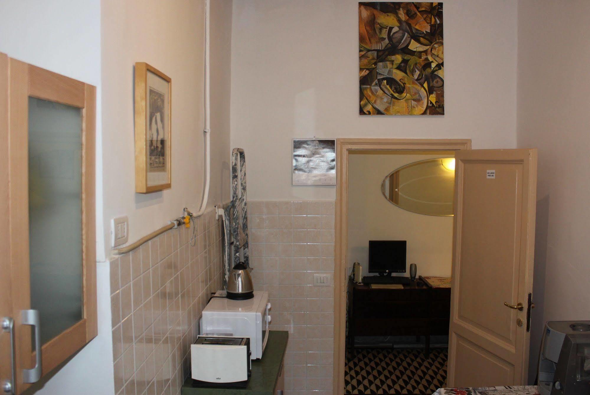 Galilei Guest House โรม ภายนอก รูปภาพ